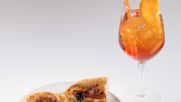 Aperitivo con focaccia